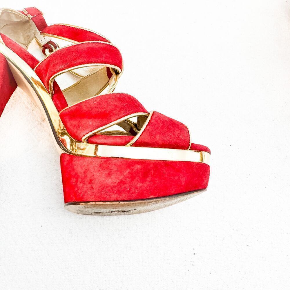 Michael Kors Suede Red Platform Pumps Gold Trimmed Size 6 - Picture 3 of 6